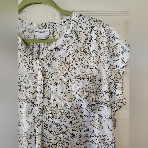 Liz Claiborne Split Crew Neck Short Sleeve Satin Blouse, size PXL - Picture 3 of 4